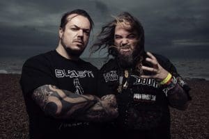 Max en Igor Cavalera en Fleddy Melculy naar Lokerse Feesten