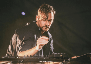 Festivalverslag Dour 2019: dag #1 met Bonobo